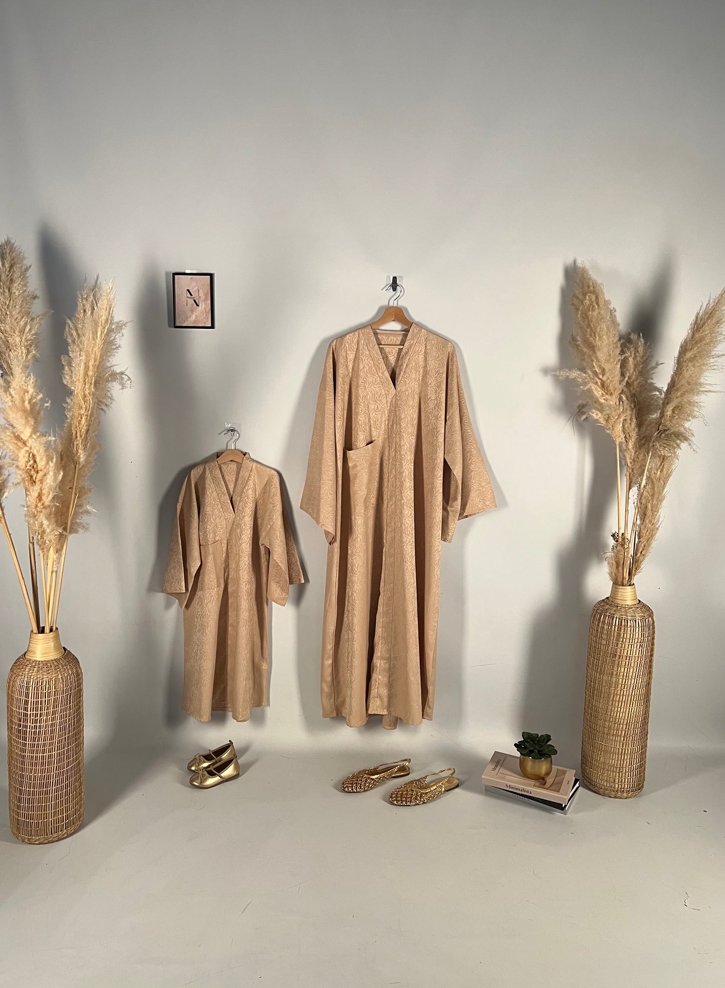 NAHLA – Abaya Beige Lueur du Désert