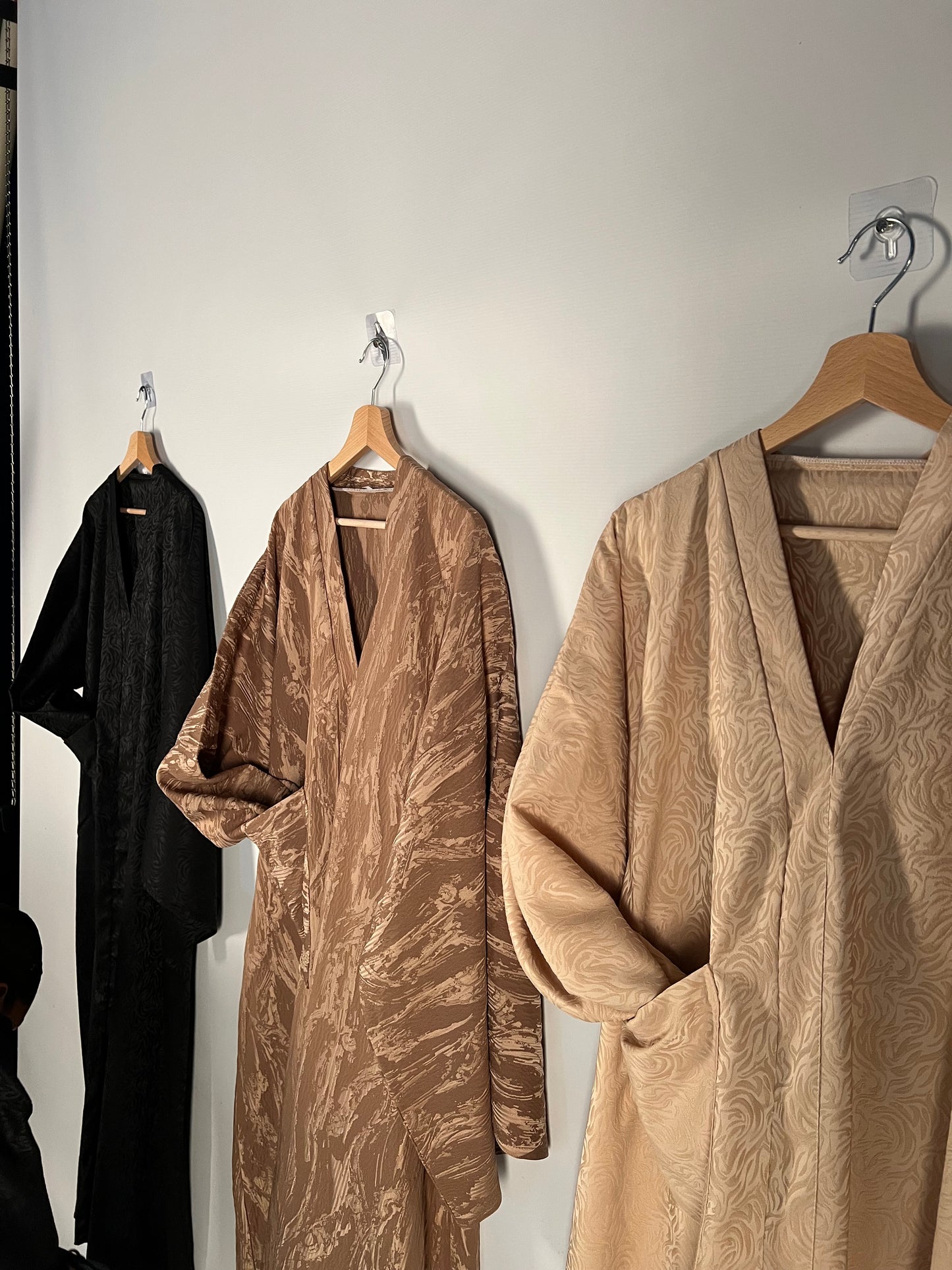 NAHLA – Abaya Beige Lueur du Désert