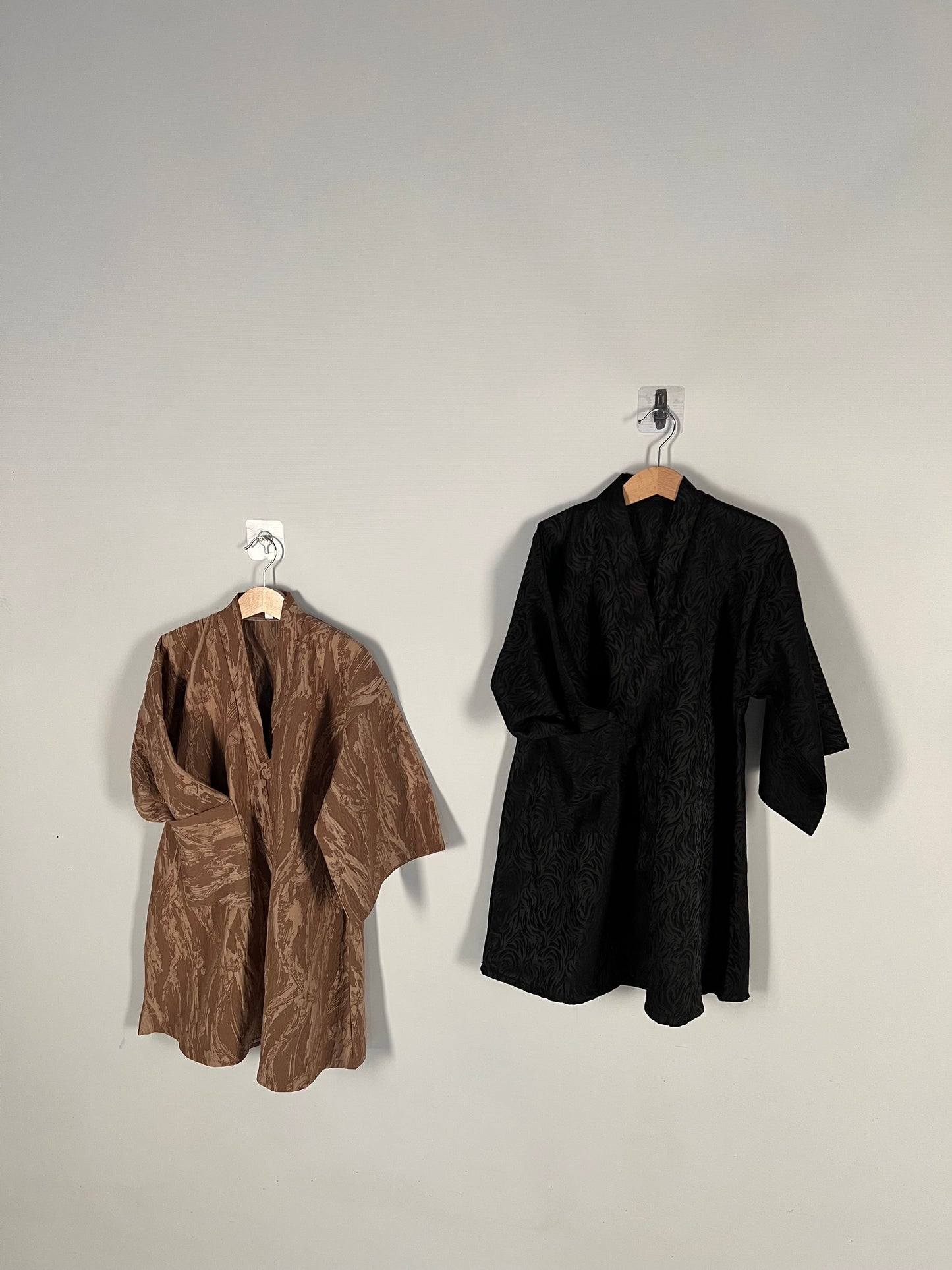 RAHYNAHA – Abaya Noire Élégance Sombre